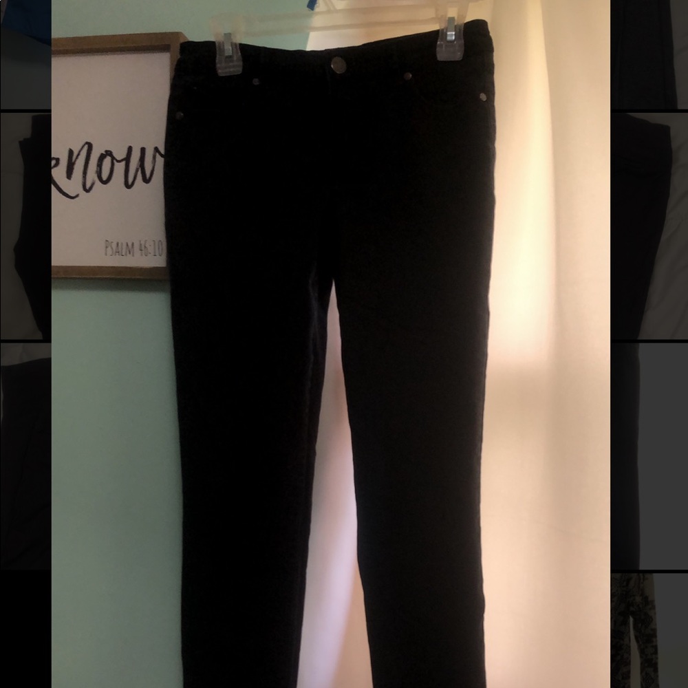 Kohl’s black pants size 4 but fits more like 6